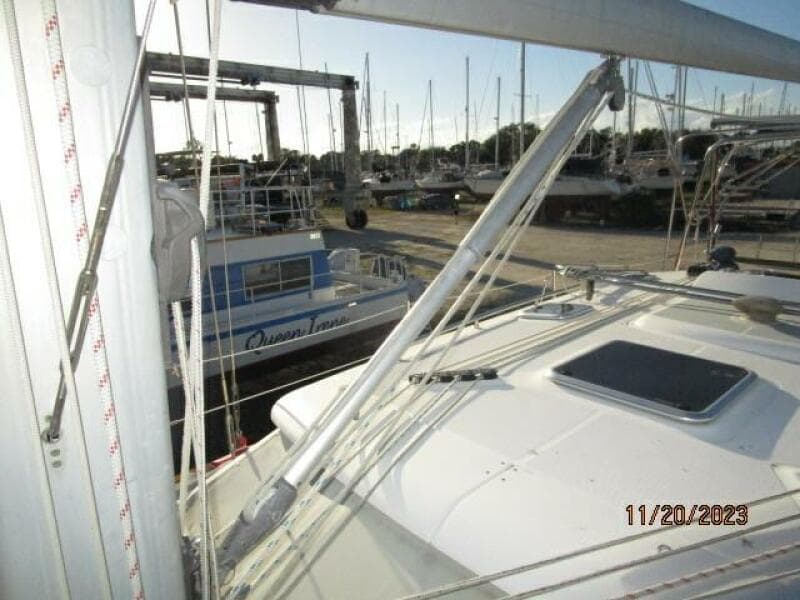 41' Hunter boom vang