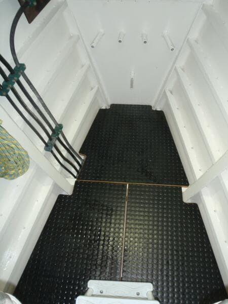 1986 Deerfoot 74 Pilothouse