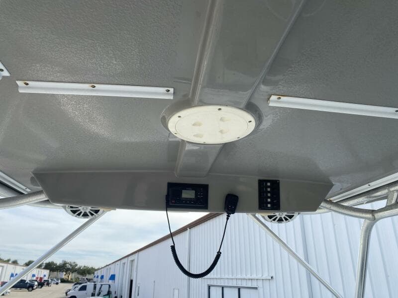 2011 Robalo  - Photo 27