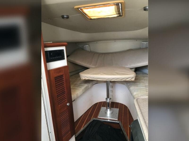 2004 Pursuit 3070 Offshore Express