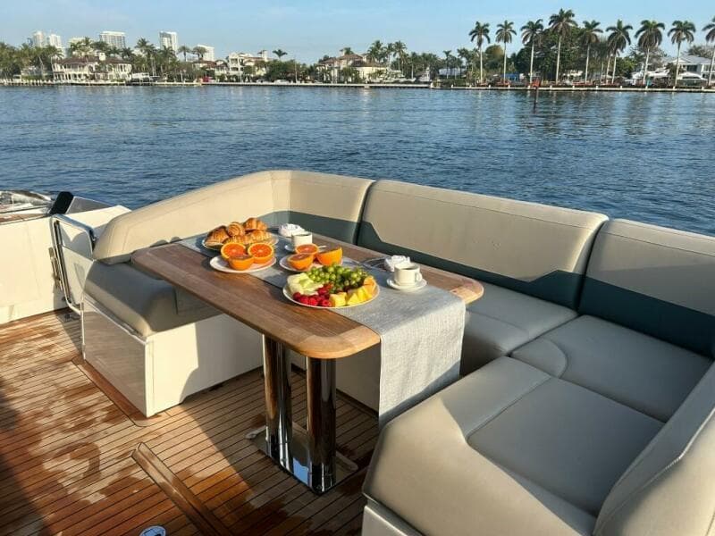 2024 Fairline Squadron 68