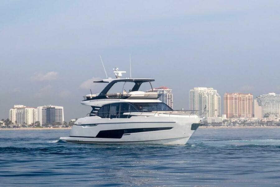 2024 Fairline Squadron 68