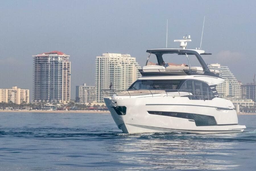 2024 Fairline Squadron 68