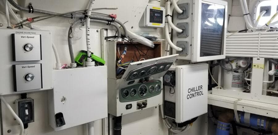 1947 Trumpy Raised Pilot House