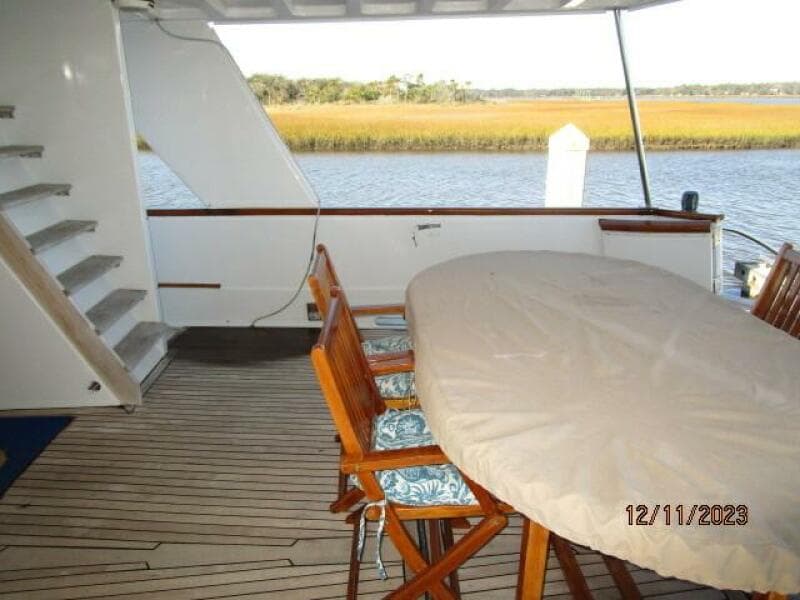 72' DeFever aftdeck starboard
