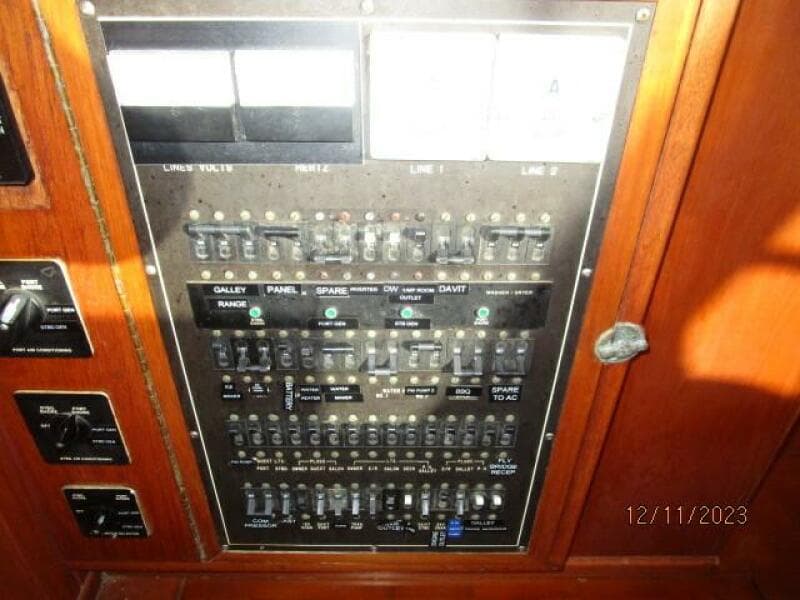 72' DeFever electrical panel2