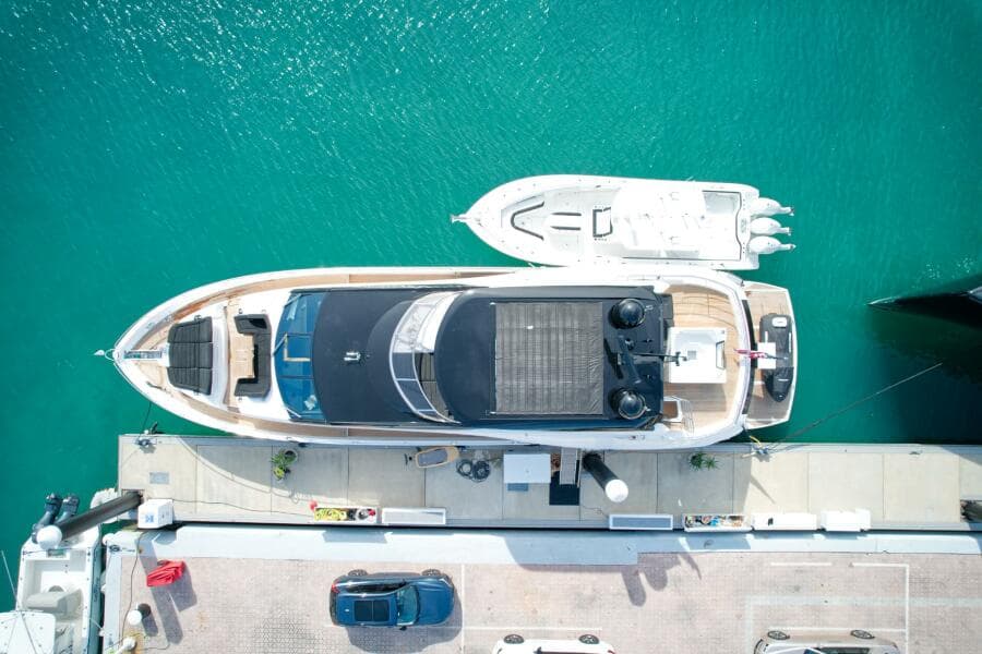 2018 Sunseeker 86 Yacht