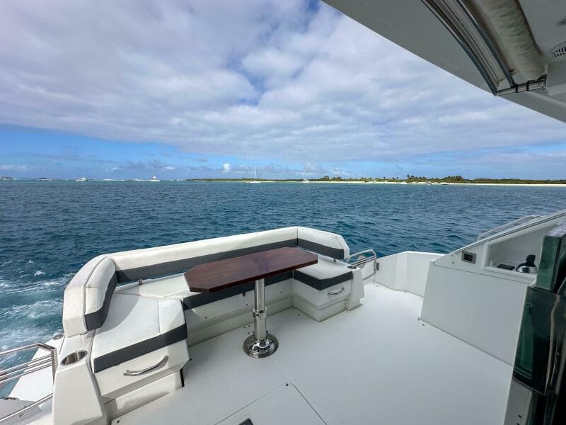 2019 Cruisers Yachts 50 Cantius