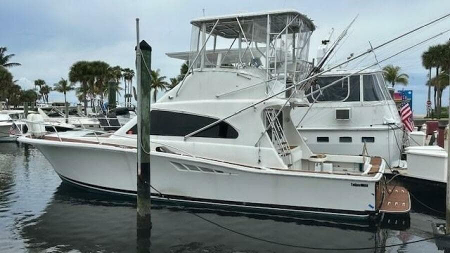 2001 Luhrs Convertible