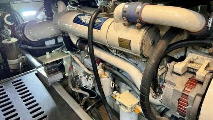 2001 Luhrs Convertible