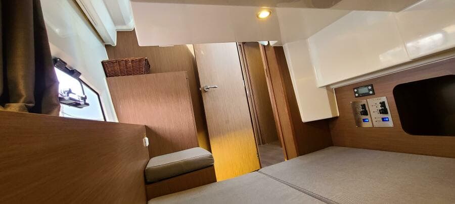 2021 Jeanneau NC 1095 Fly