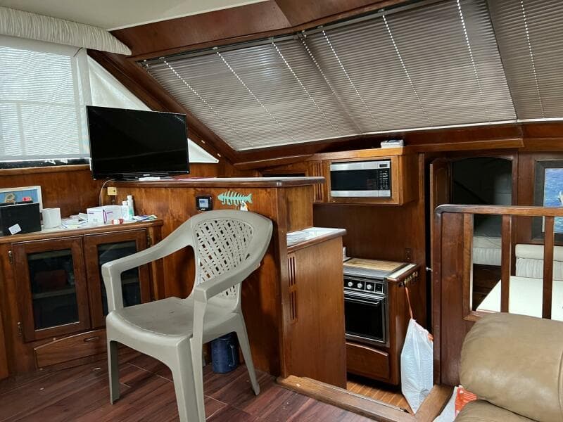 1987 Californian 42 Motor Yacht