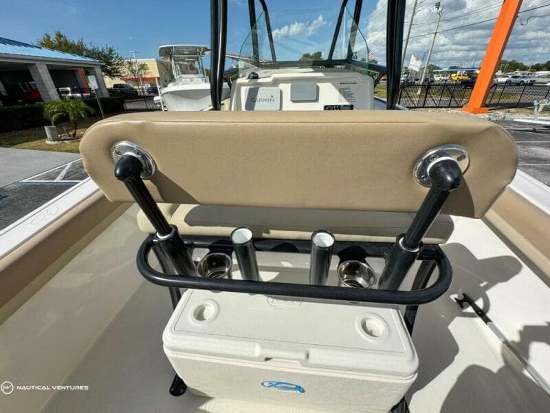 2019 Sailfish 220 CC