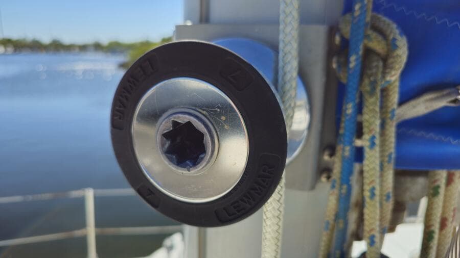 1992 Endeavour Catamaran 30