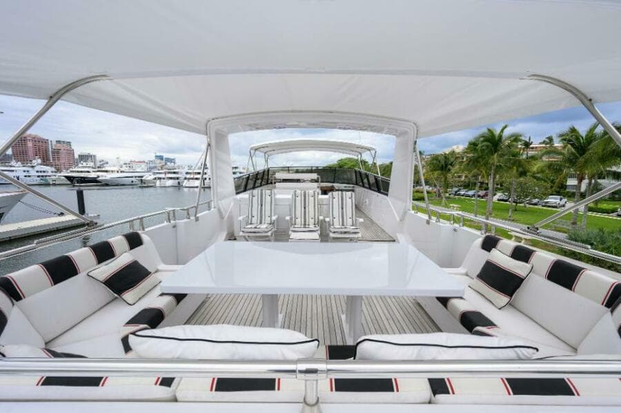 Flybridge Deck