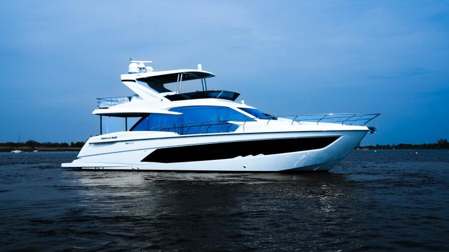 2022 Absolute 62 Fly