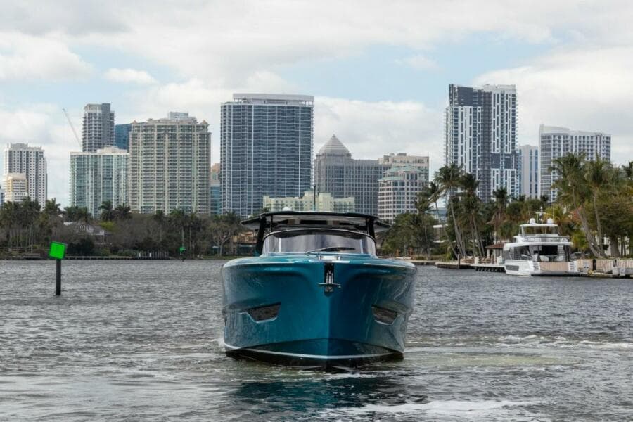 2024 Solaris 52 open