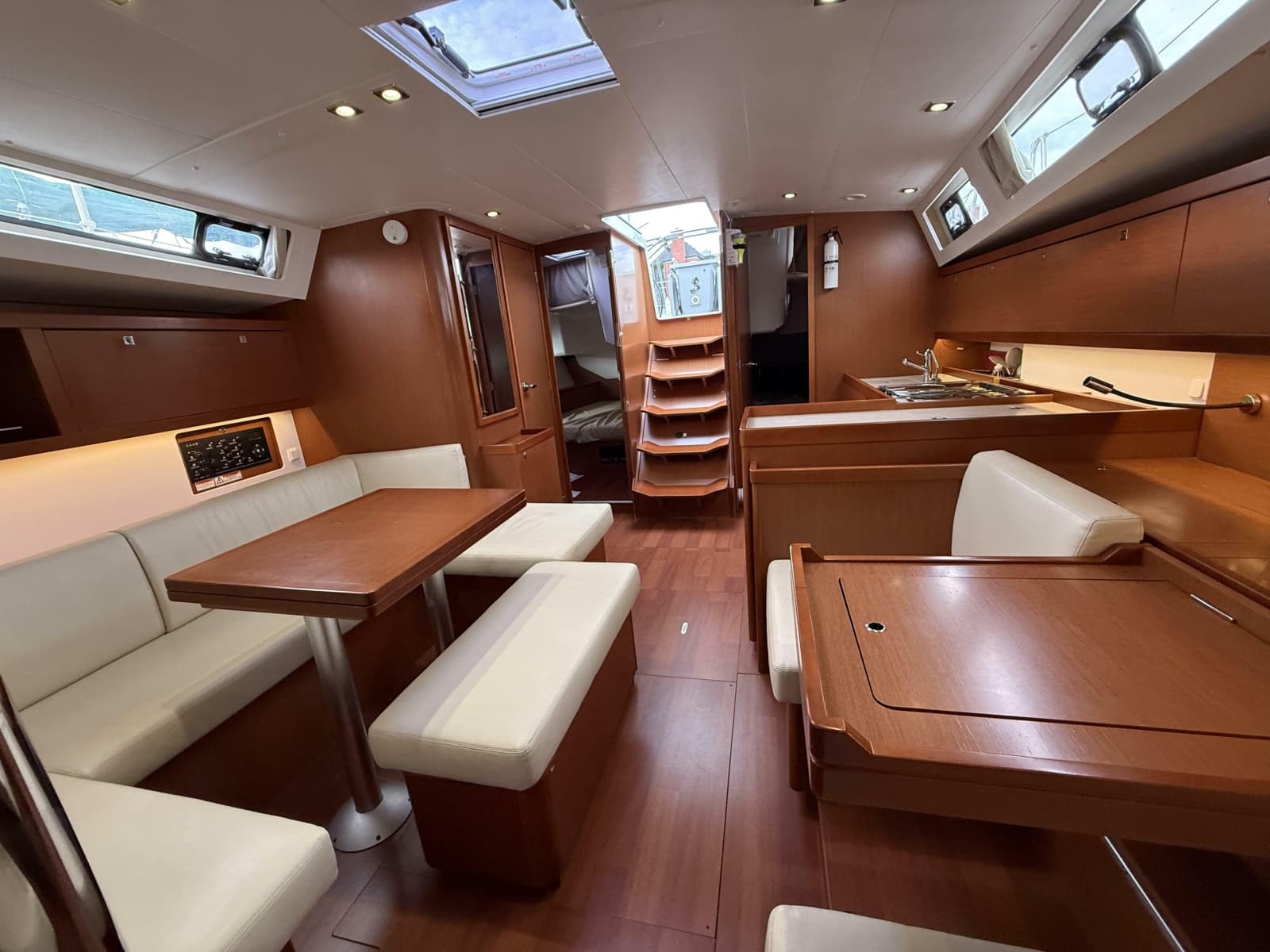 2015 Beneteau Oceanis 45