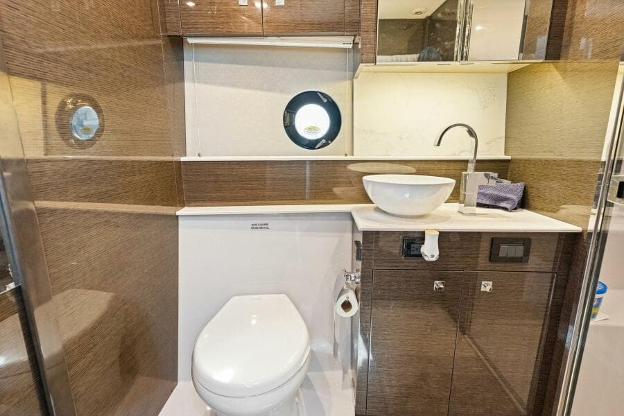 2020 46 Cruisers Cantius - Sweet Caroline - VIP Head & Shower