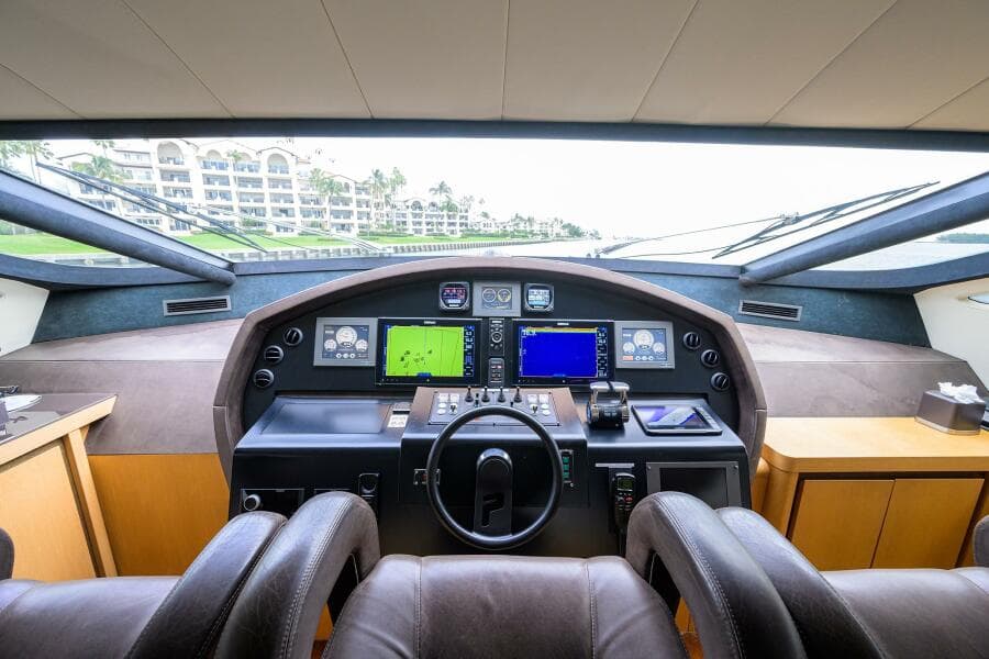 2009 Pershing 90 Express