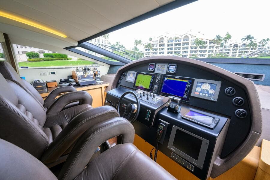 2009 Pershing 90 Express