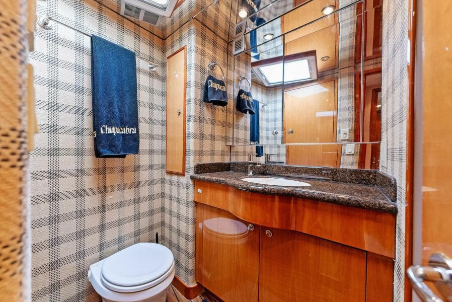 2007 Hatteras 64C - CHUPACBRA