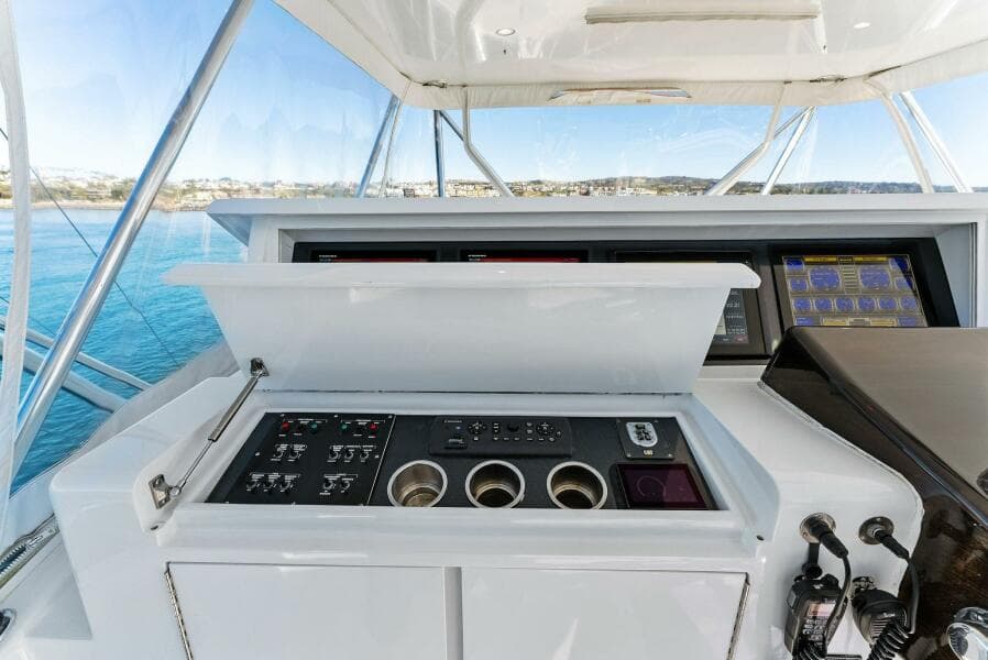 2007 Hatteras 64C - CHUPACBRA