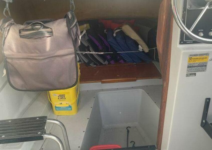 1990 Boston Whaler Frontier