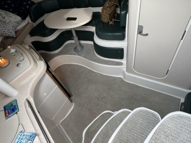 1998 Chris-Craft 320 Express Cruiser