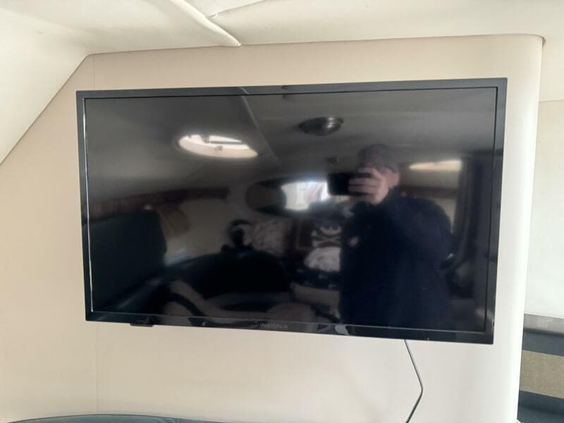 1998 Chris-Craft 320 Express Cruiser