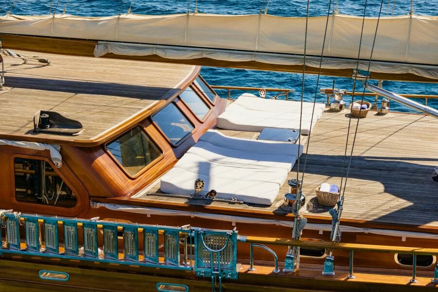 2013 East Yachting Custom