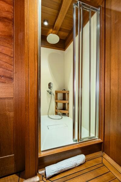 2013 East Yachting Custom