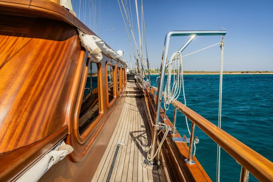 2013 East Yachting Custom