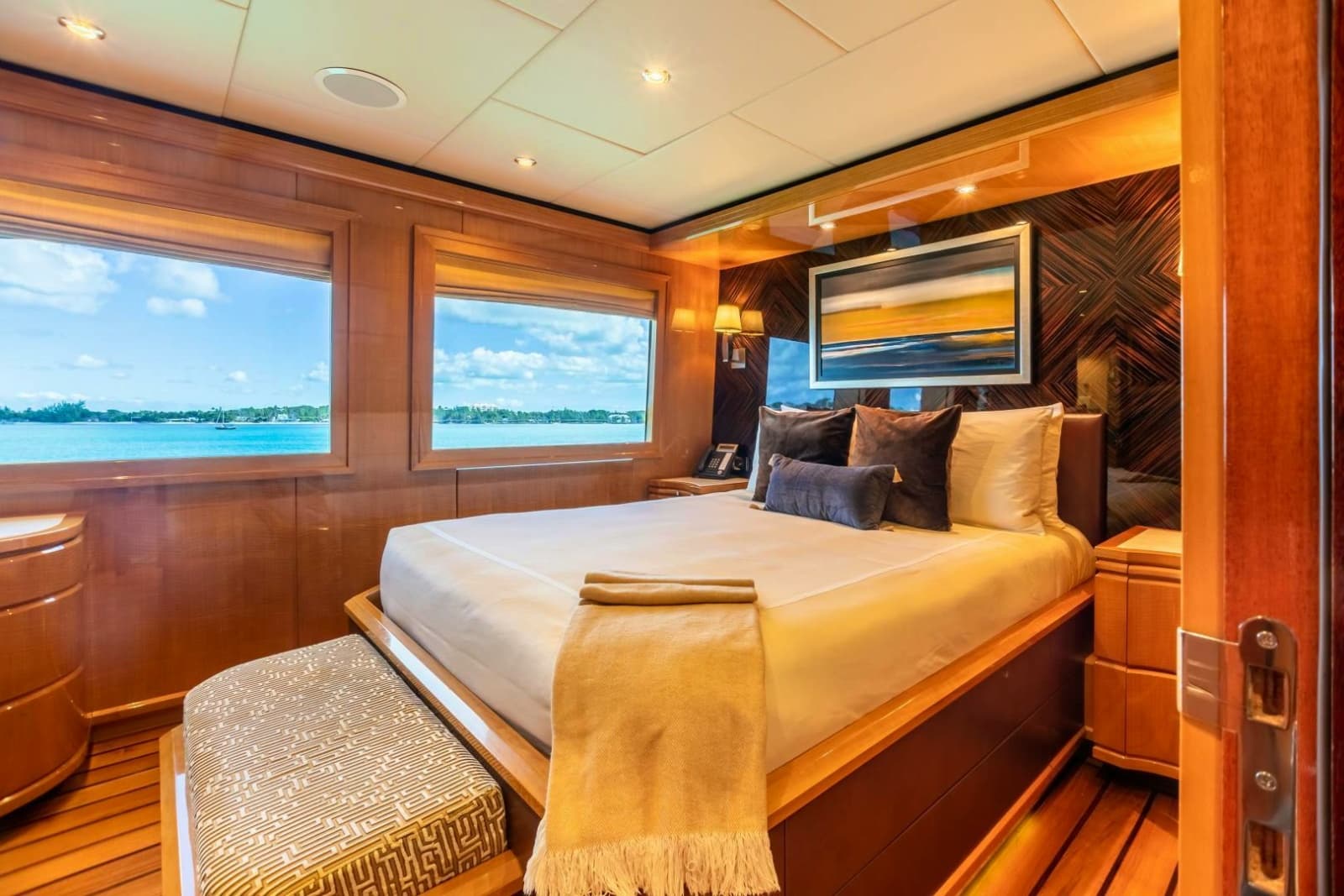 2011 Trinity Yachts Trinity 164 - Photo 41