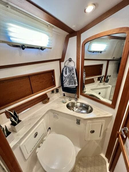 2017 Sabre 48 Salon Express