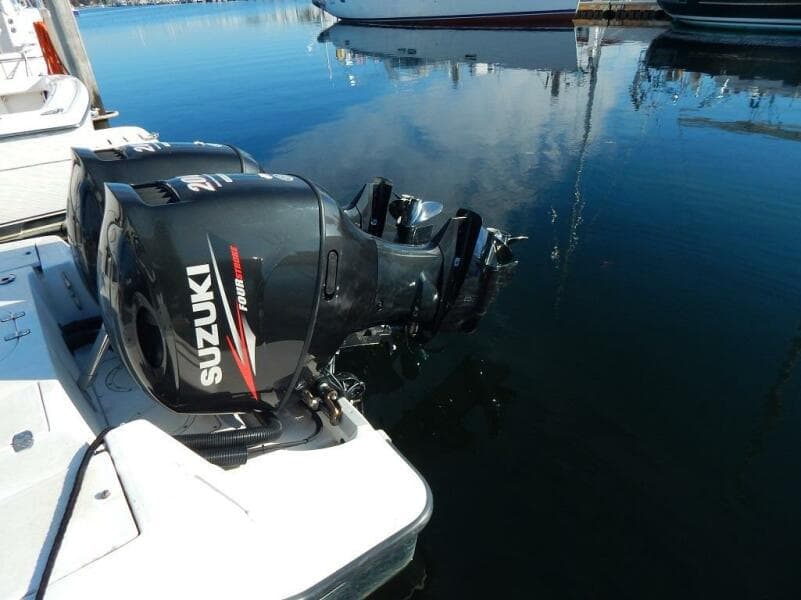 1996 Mako 282 Center Console