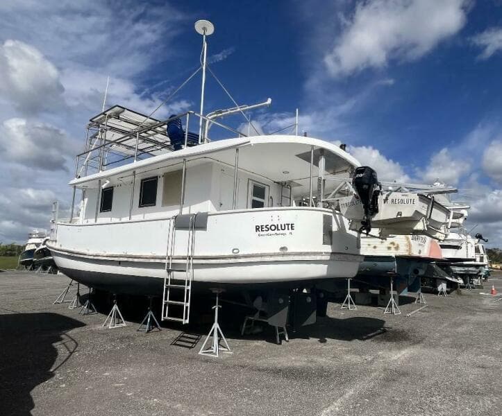1987 Custom Pilothouse