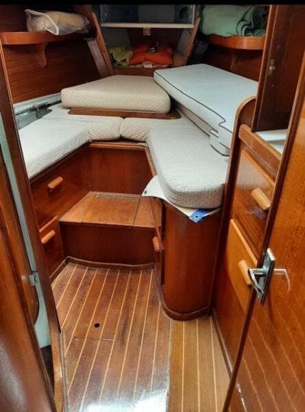 1988 J Boats 