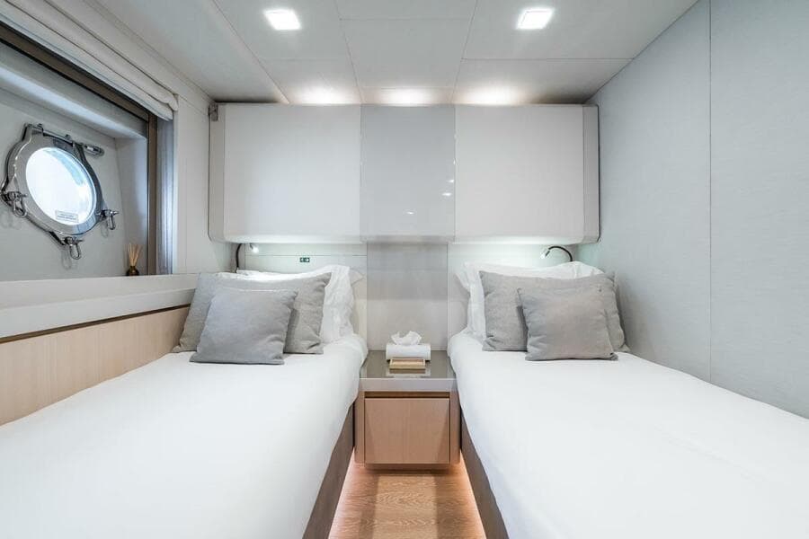 2021 Monte Carlo Yachts MCY 96