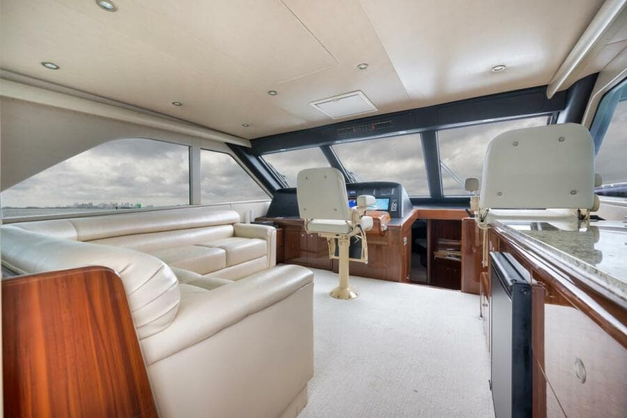 Viking 52 Smooth Operator-Salon