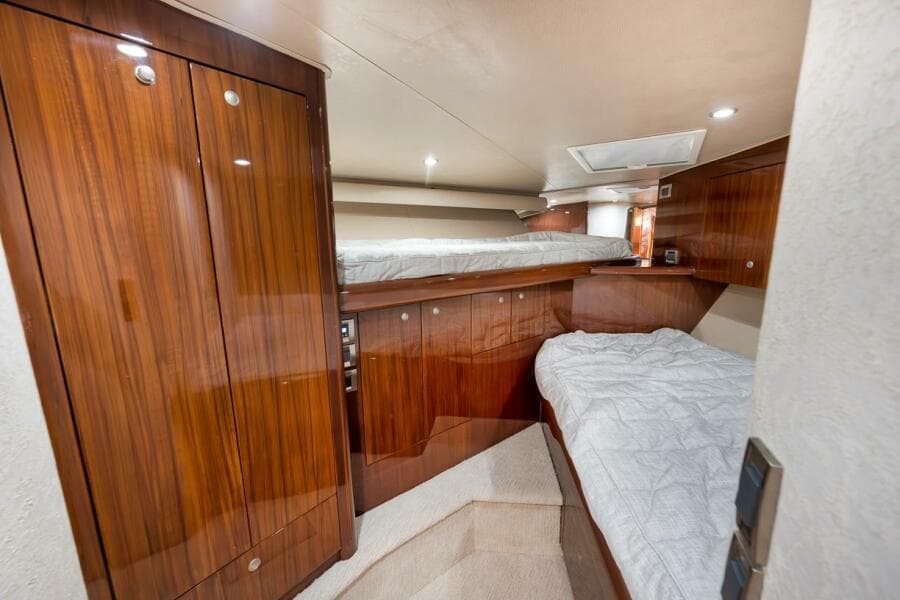 Viking 52 Smooth Operator-Guests Stateroom