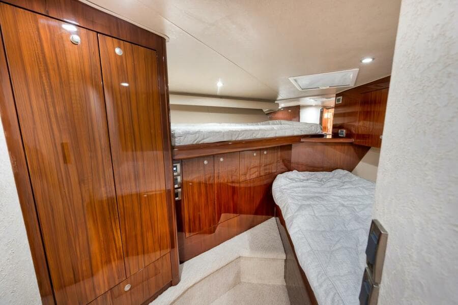 Viking 52 Smooth Operator-Guests Stateroom