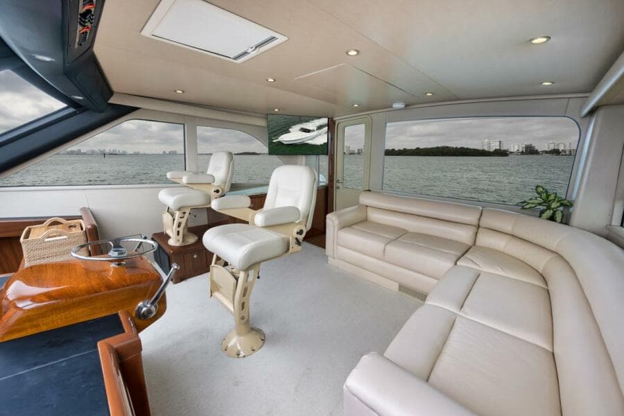 Viking 52 Smooth Operator-Salon