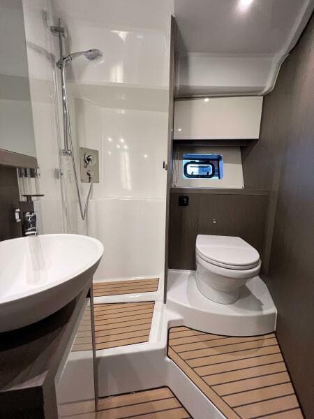 2024 BENETEAU Gran Turismo 45