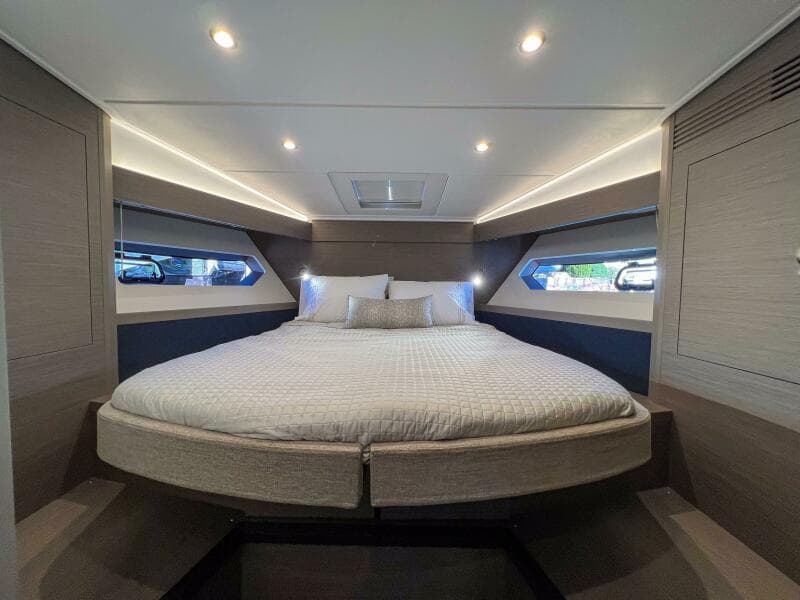 2024 BENETEAU Gran Turismo 45