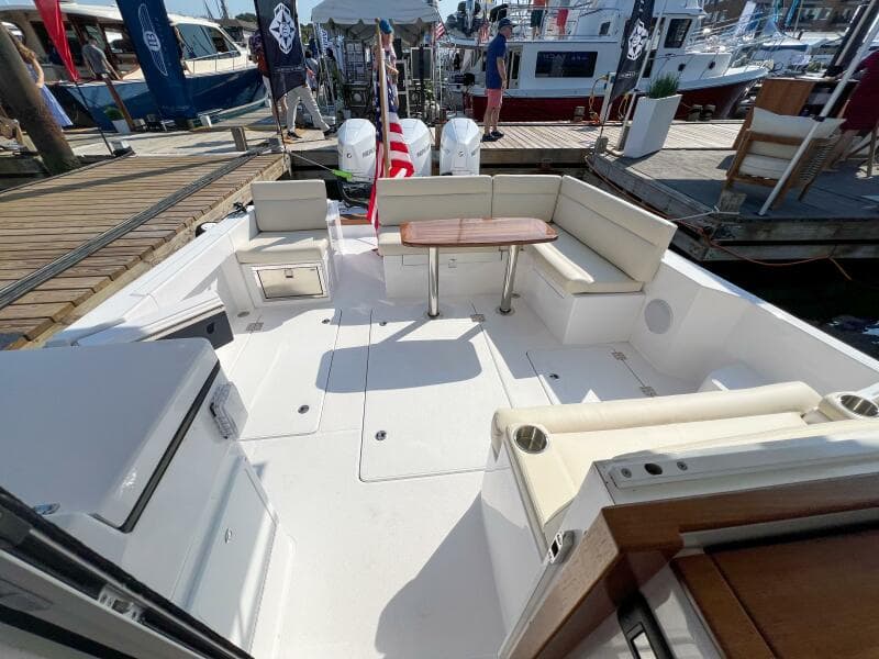 2026 True North 39 Outboard Express