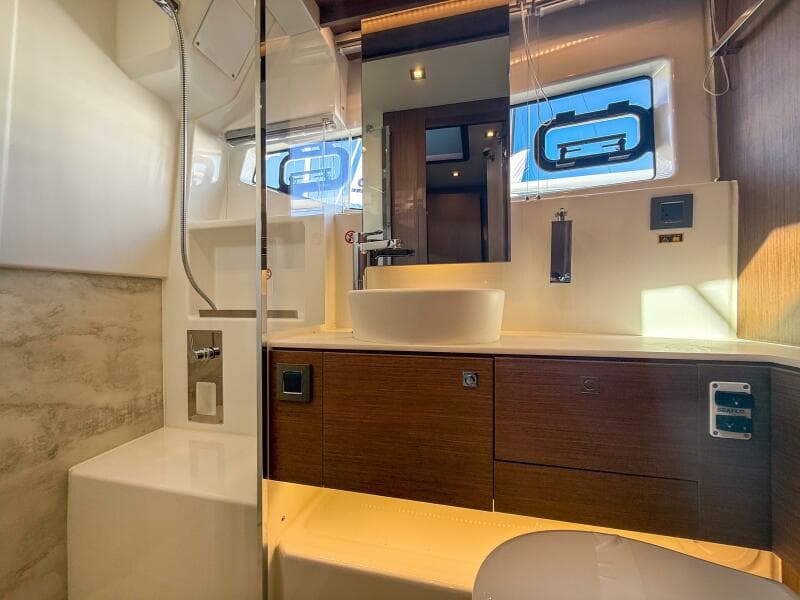 2026 Wellcraft 44 Explorer