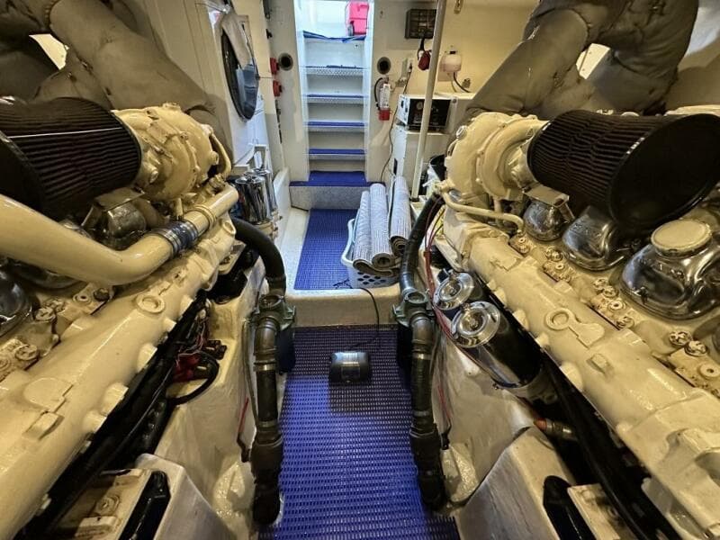 1993 West Bay Pilothouse