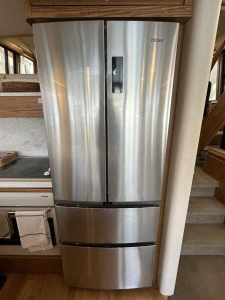 1993 West Bay Pilothouse