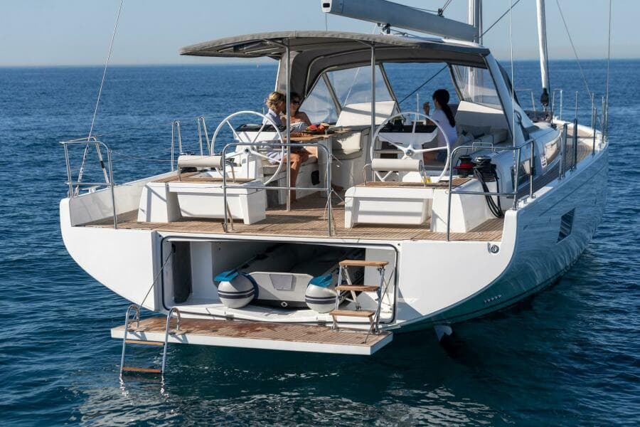 2025 BENETEAU Oceanis Yacht 54